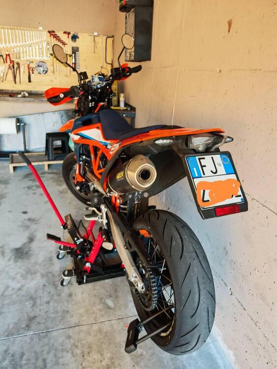 KTM 690 SMC R (2023 - 25) (5)