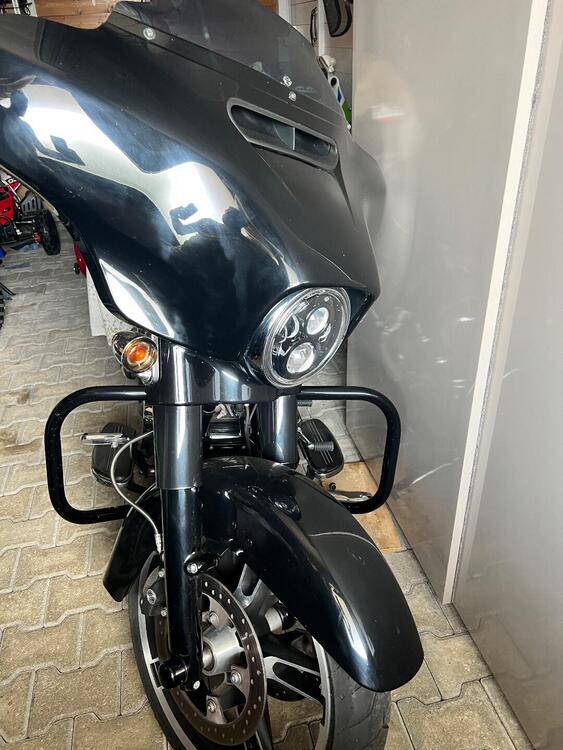 Harley-Davidson 107 Street Glide Special (2017 - 19) - FLHXS (5)