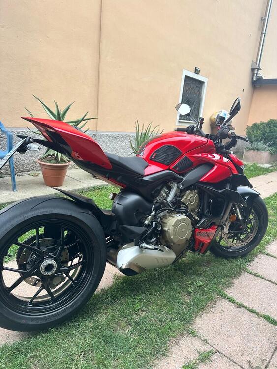 Ducati Streetfighter V4 (2023 - 24) (4)