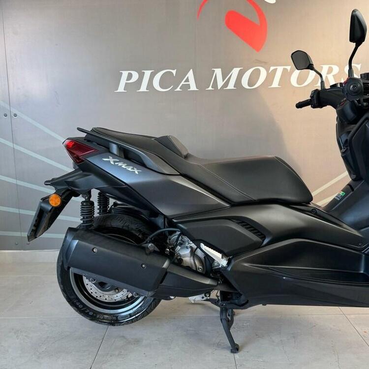 Yamaha X-Max 300 (2021 - 24) (2)