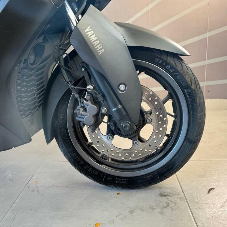 Yamaha X-Max 300 (2021 - 24) (4)