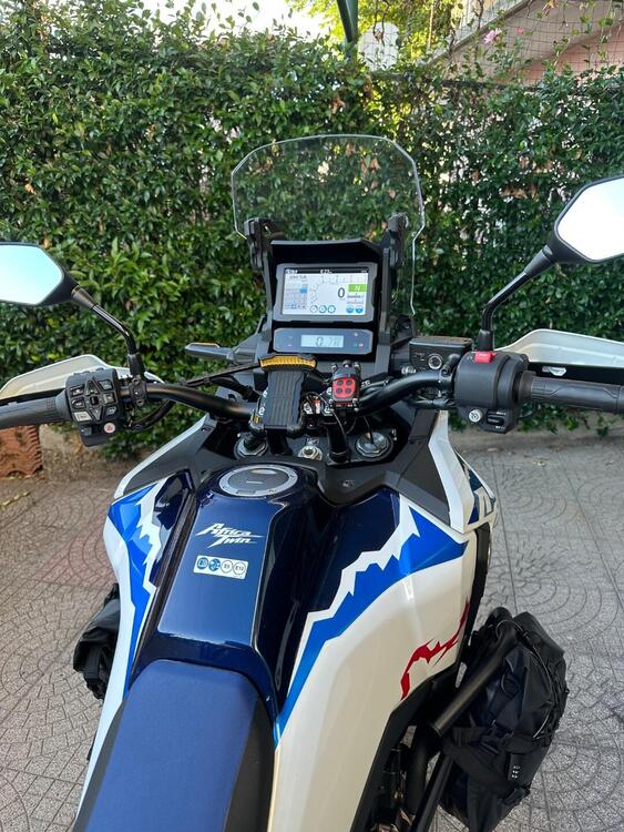 Honda Africa Twin CRF 1100L ES (2024 - 25) (4)