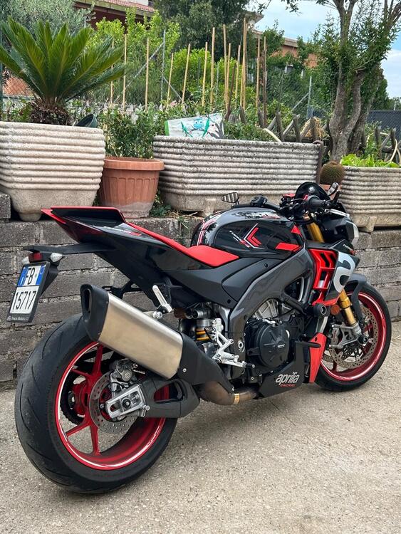 Aprilia Tuono V4 Factory (2021 - 24) (3)