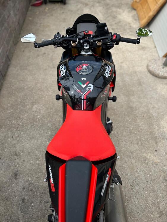 Aprilia Tuono V4 Factory (2021 - 24) (5)