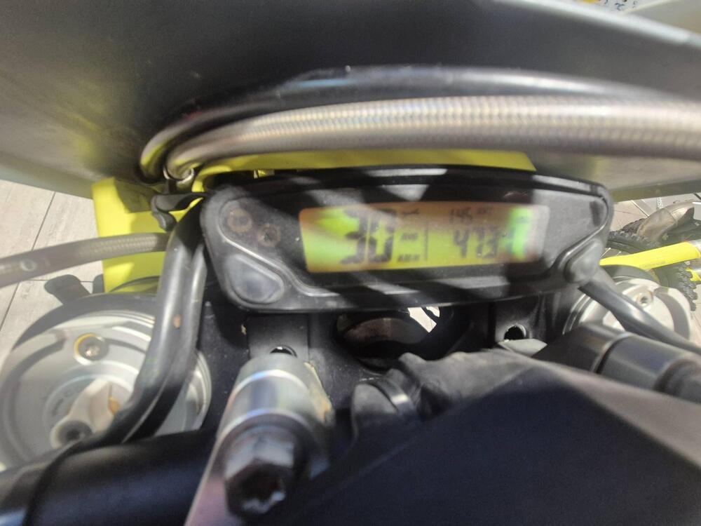 Husqvarna FE 250 (2023) (5)