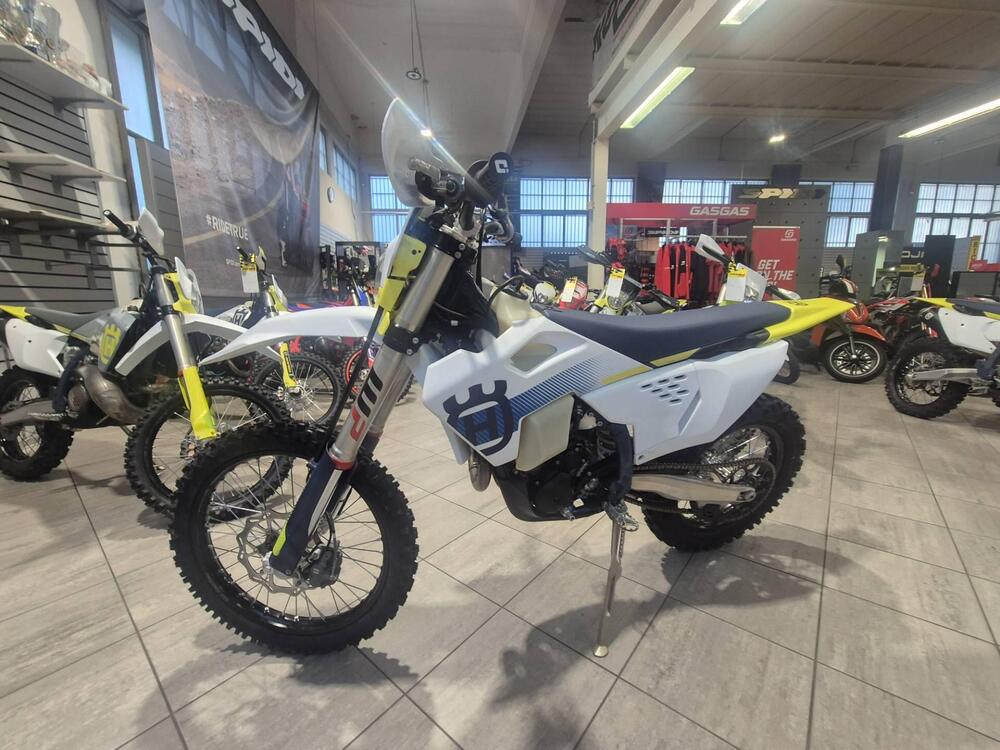 Husqvarna FE 250 (2024) (3)