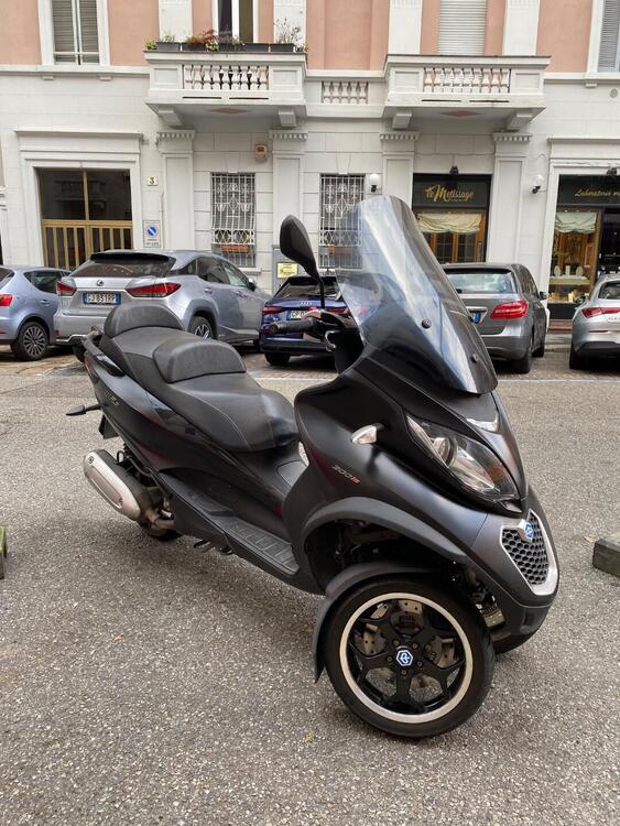 Piaggio Mp3 300 ie Sport LT ABS (2014 - 16) (2)