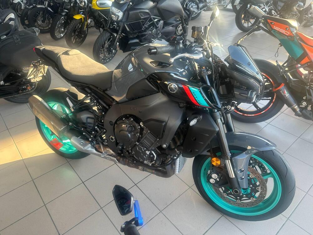 Yamaha MT-10 (2022 - 25) (2)
