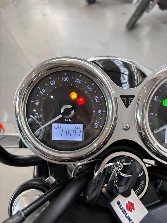 Triumph Bonneville T120 (2016 - 20) (5)