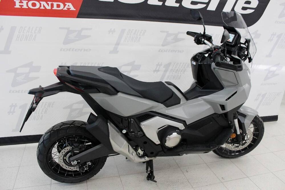 Honda X-ADV 750 (2025) (2)
