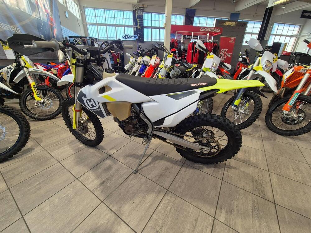 Husqvarna FE 250 (2021) (2)