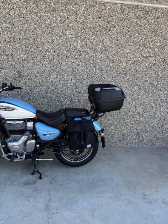 Royal Enfield Meteor 350 Aurora (2024 - 25) (4)