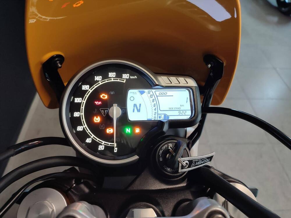 Triumph Scrambler 400 XC (2025) (4)