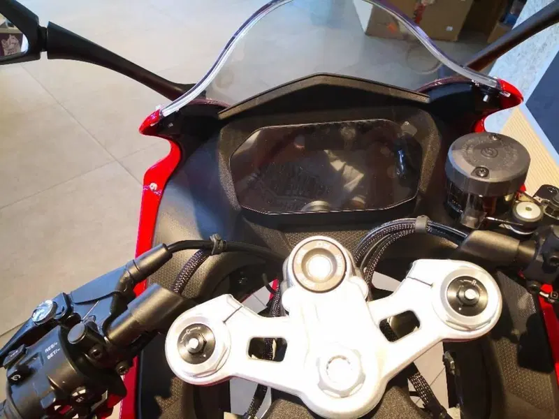 QJ Motor SRK 800 RR (2025 - 26) (12)