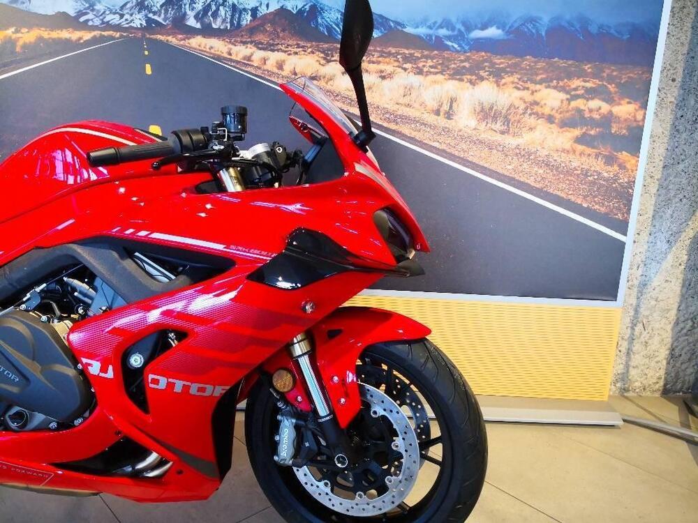 QJ Motor SRK 800 RR (2025) (4)