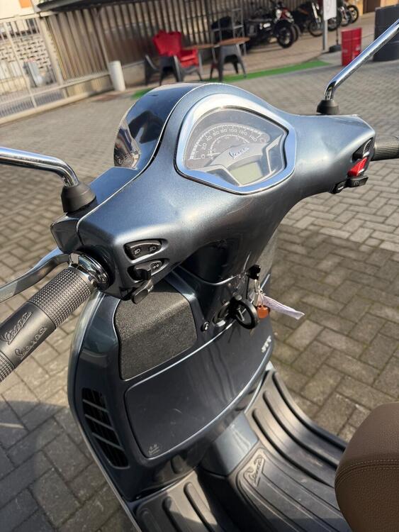 Vespa GTS 300 (2017 - 18) (5)