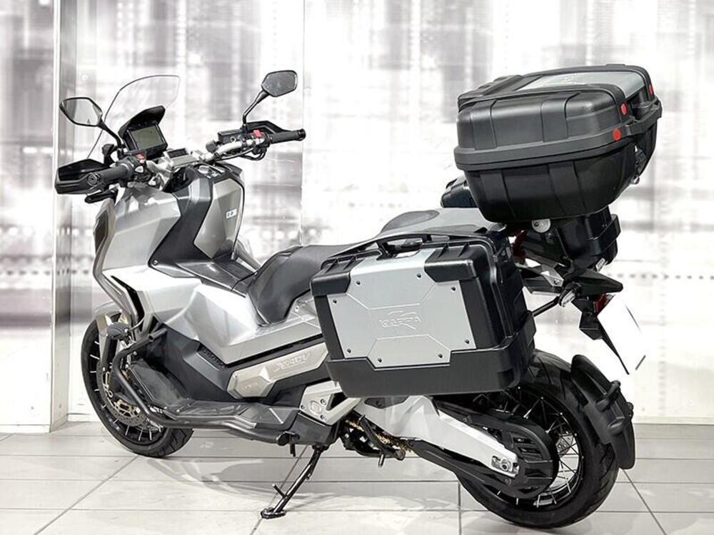 Honda X-ADV 750 (2017) (2)
