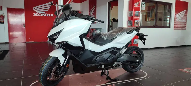 Honda Forza 750 (2025 - 26)