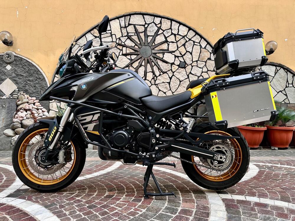 QJ Motor SRT 800 SX (2024 - 25) (3)