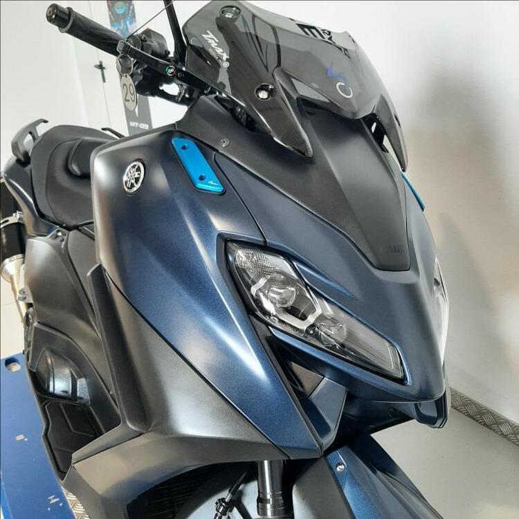 Yamaha T-Max 560 (2022 - 24) (4)