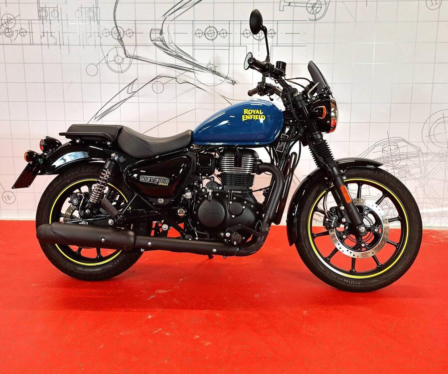 Royal Enfield Meteor 350 Fireball (2021 - 25)