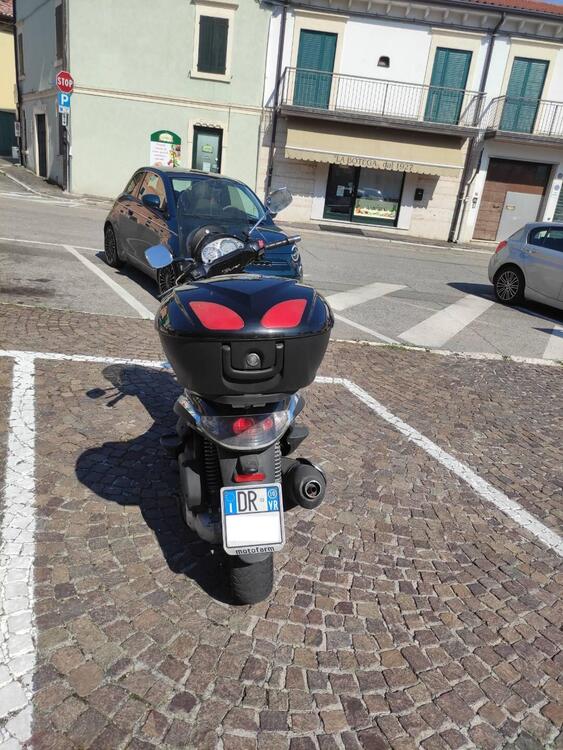 Piaggio Beverly 300 i.e. (2010 - 16)