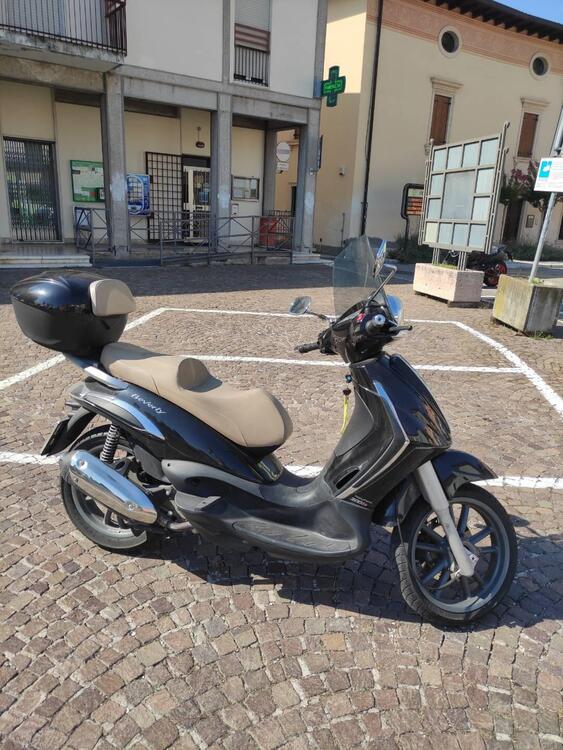 Piaggio Beverly 300 i.e. (2010 - 16) (3)