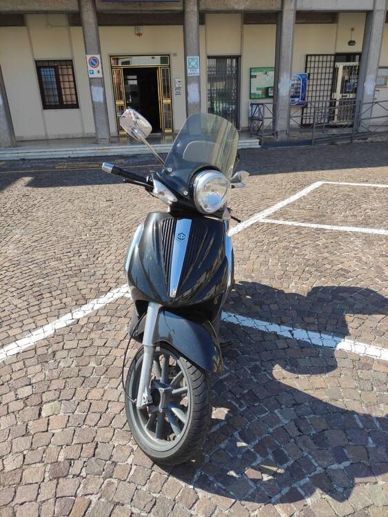 Piaggio Beverly 300 i.e. (2010 - 16) (4)