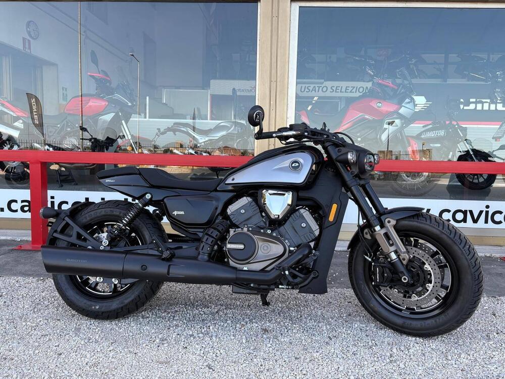 QJ Motor SRV 600 V (2025) (4)