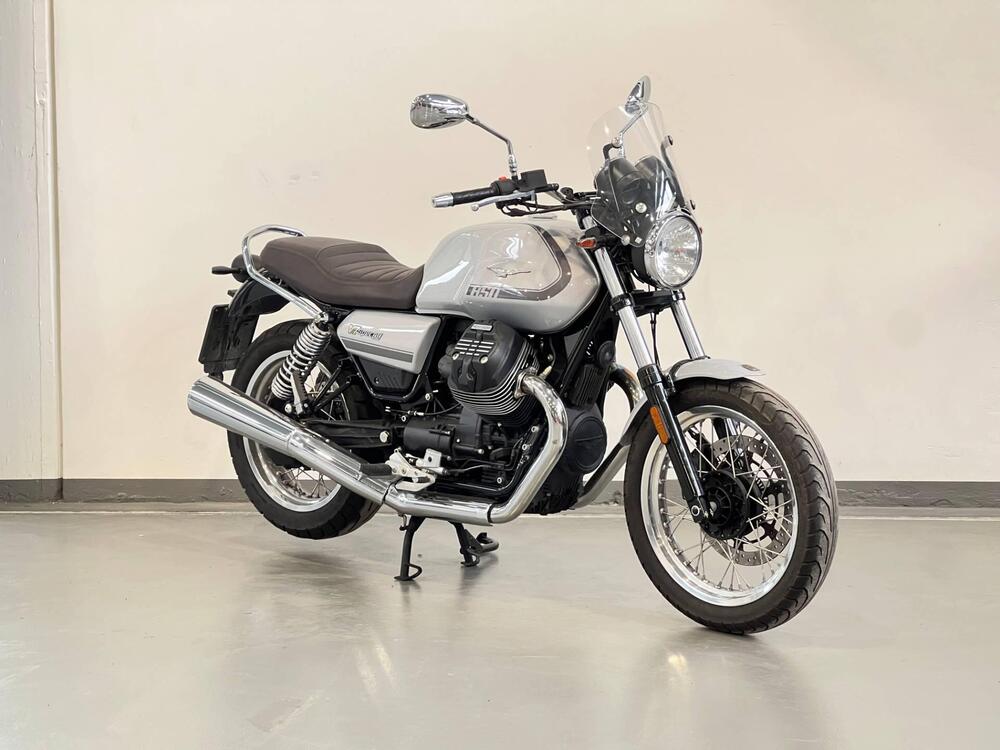 Moto Guzzi V7 Special (2021 - 24) (3)