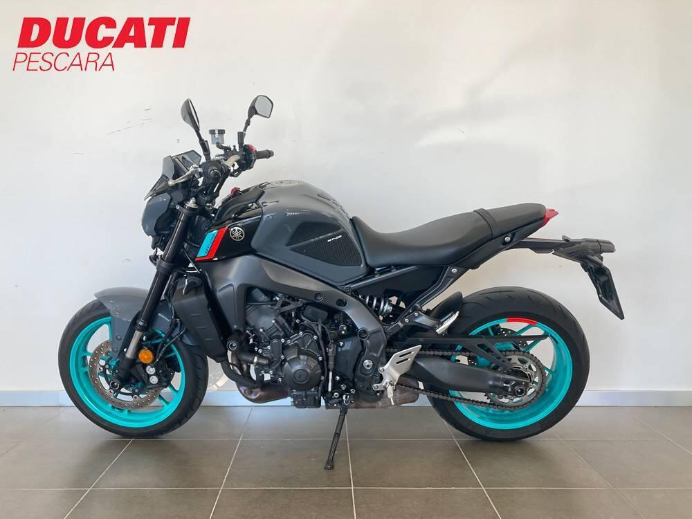 Yamaha MT-09 (2021 - 23) (4)