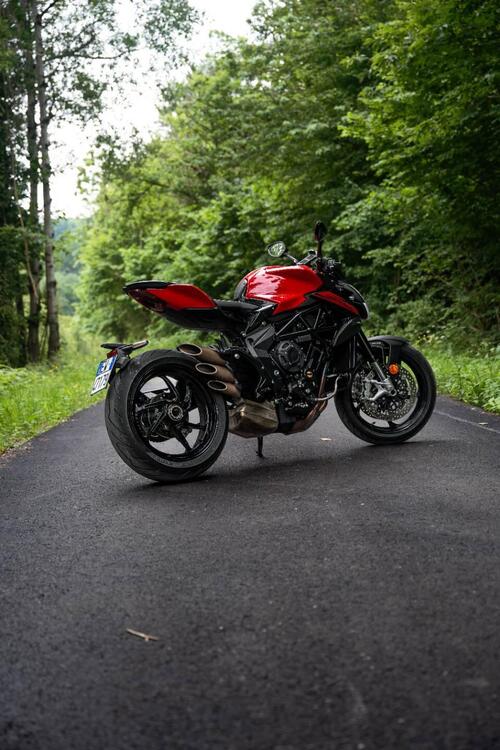 MV Agusta Brutale 800 Rosso (2021 - 23) (5)