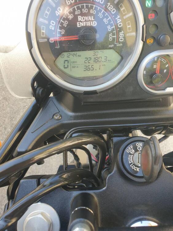 Royal Enfield Himalayan 411 (2021 - 24) (2)