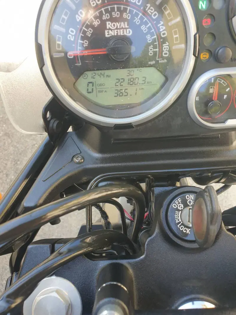 Royal Enfield Himalayan 411 (2021 - 24) (2)
