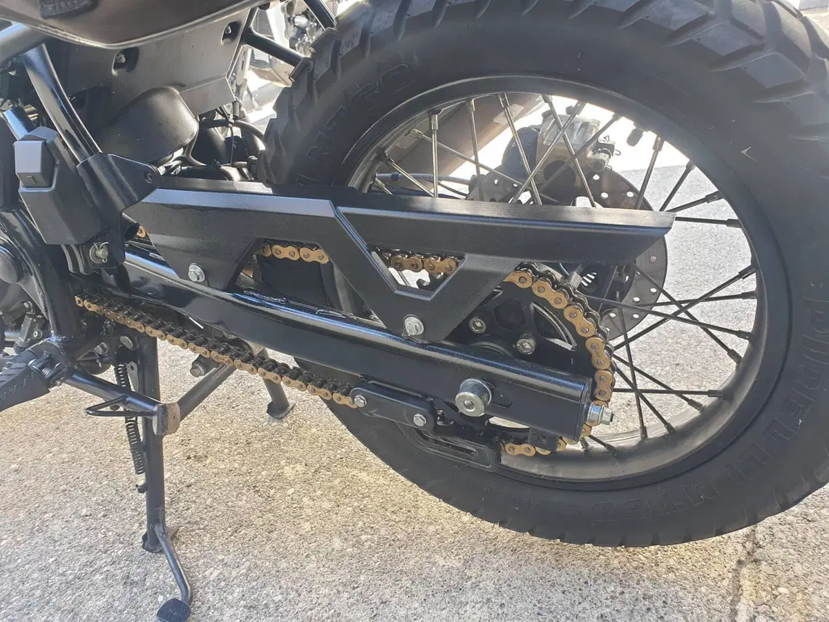 Royal Enfield Himalayan 411 (2021 - 24) (5)