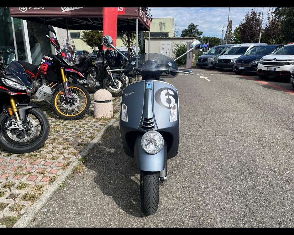 Vespa Sei Giorni 300 Hpe (2019) (2)