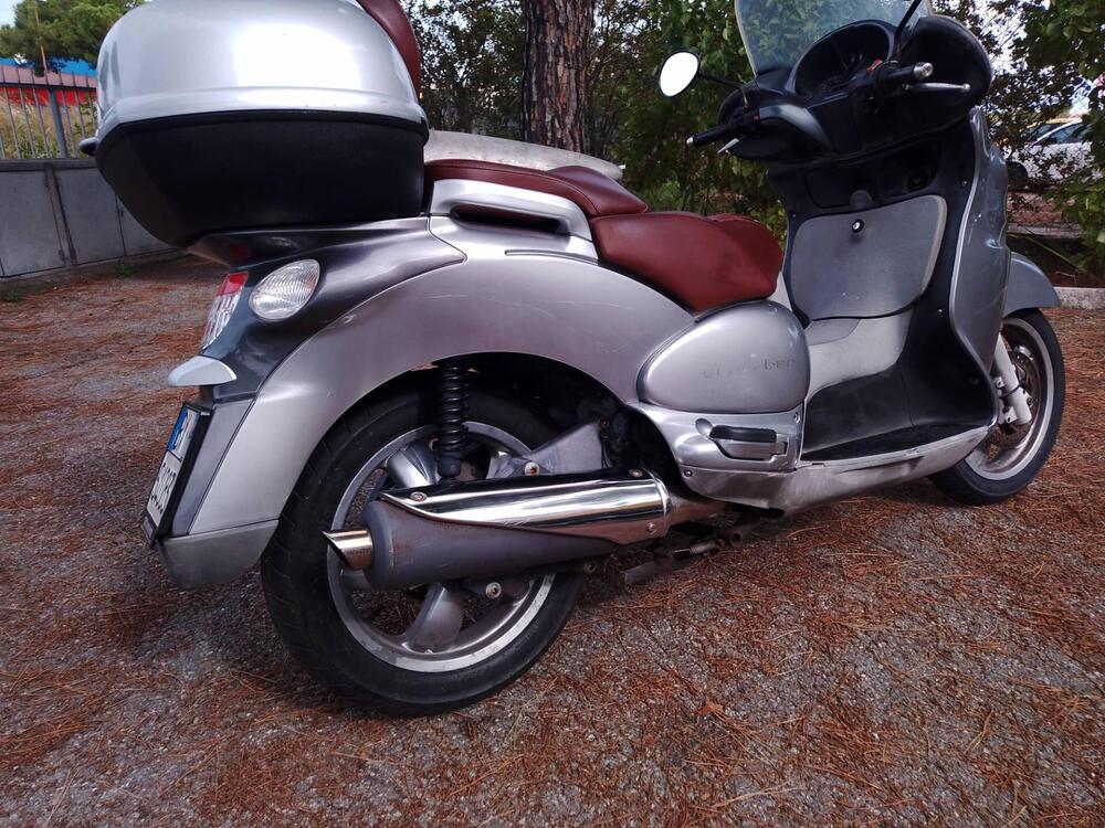 Aprilia Scarabeo 500 (2002 - 06) (3)