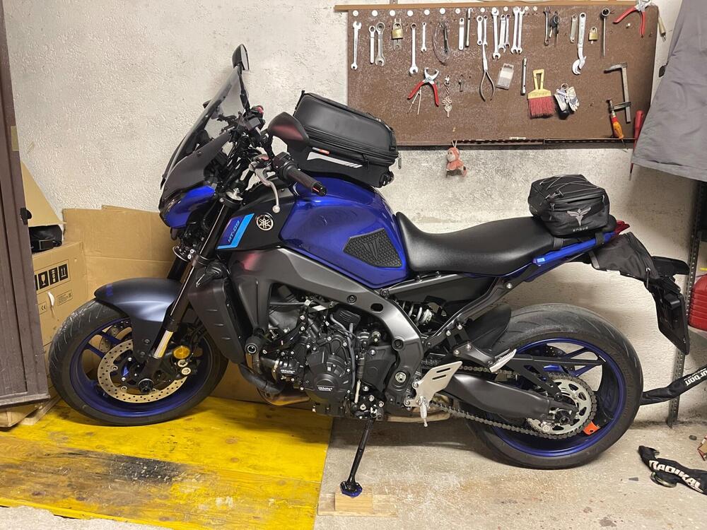 Yamaha MT-09 (2021 - 23) (4)