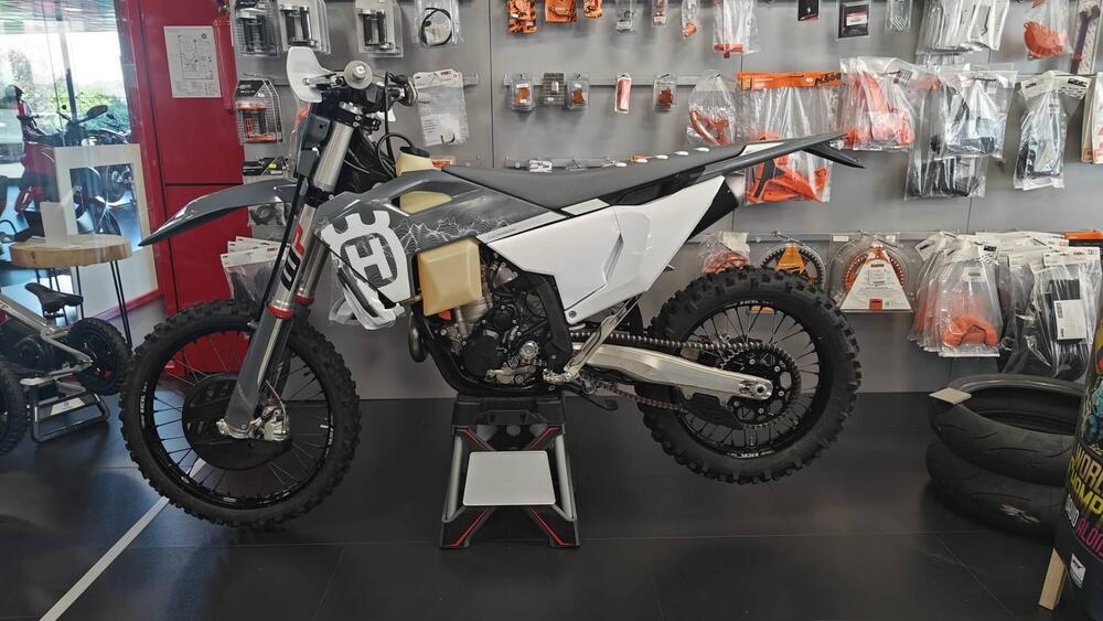 Husqvarna FE 350 Pro (2024) (4)