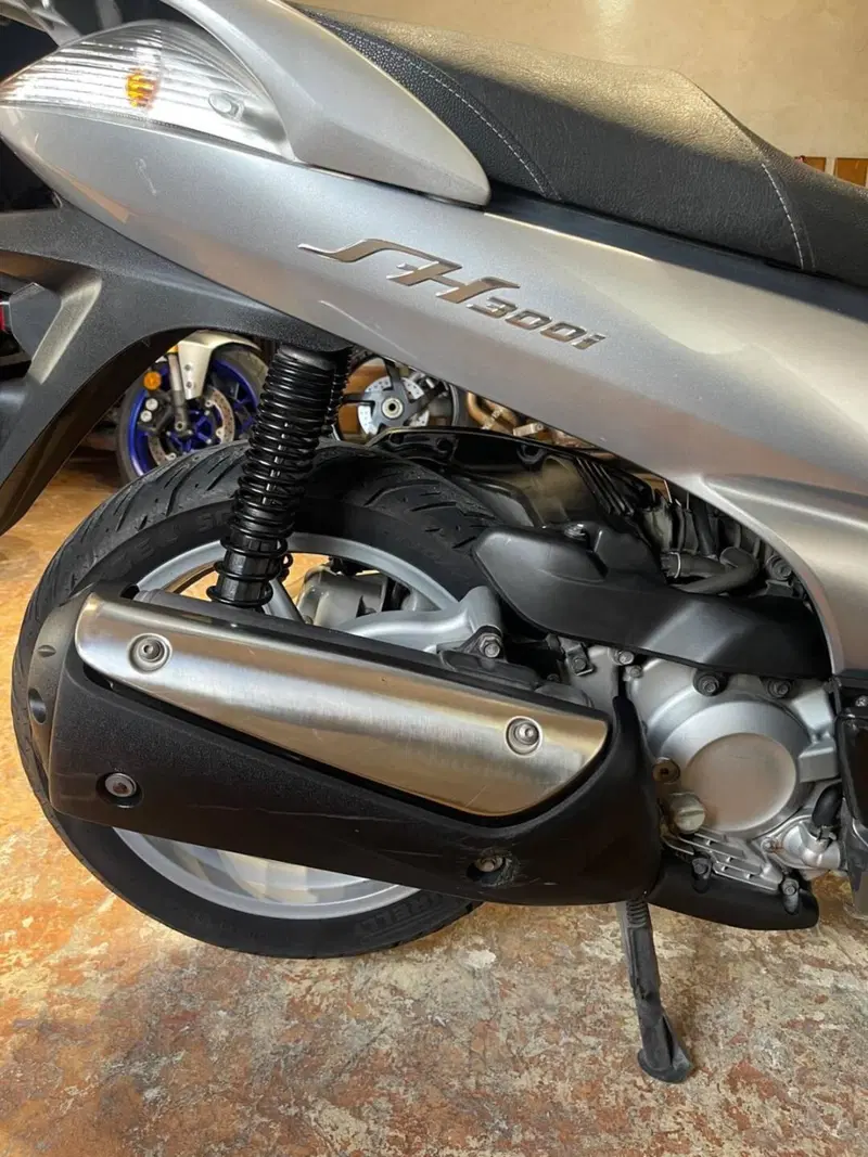Honda SH 300 i (2006 - 10) (19)