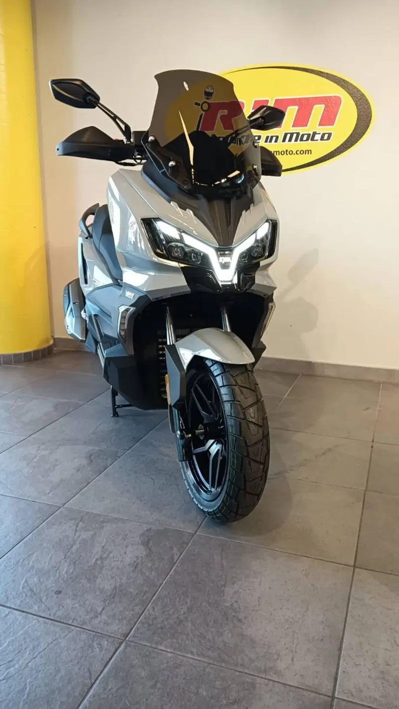 Sym ADX 300 (2024 - 26) (4)