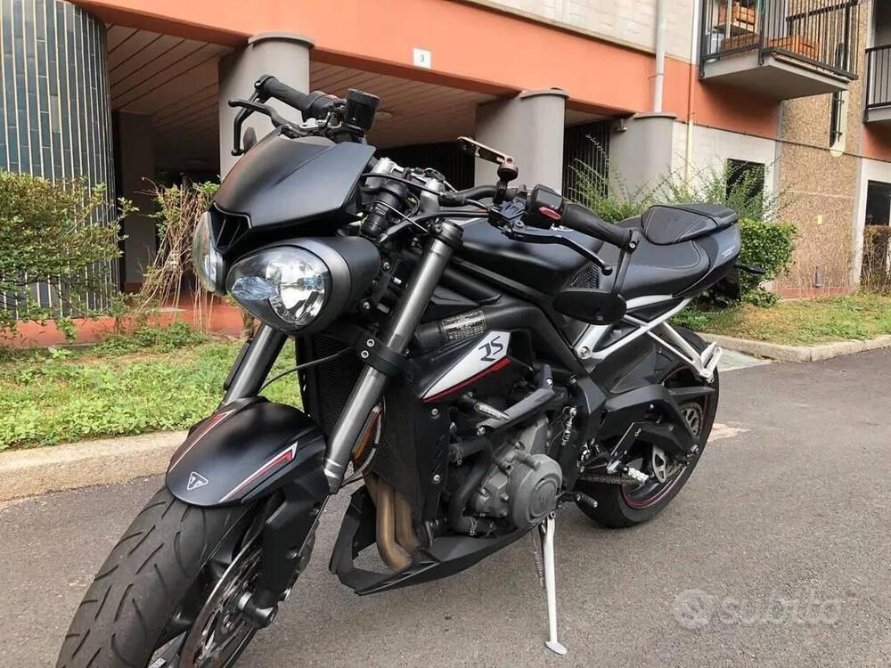 Triumph Street Triple RS (2017 - 19)