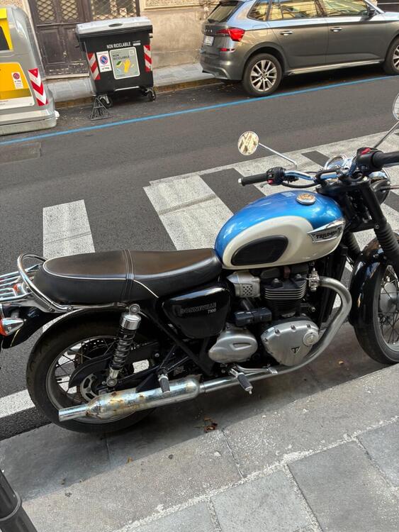 Triumph Bonneville T100 (2017 - 20) (2)