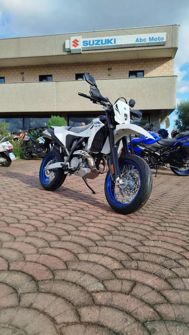 Suzuki DR-Z4SM (2025 - 26)