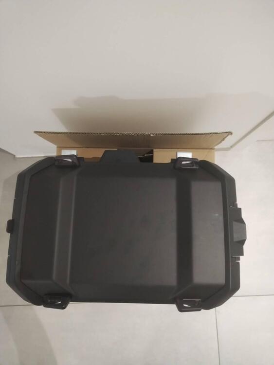 Valigia in alluminio nera Gs 1300 adventure BMW (2)