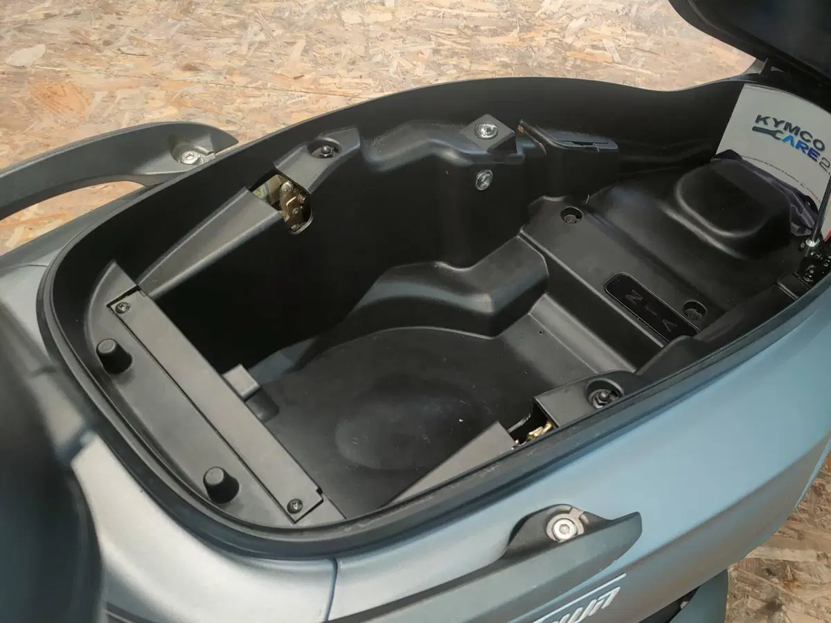 Kymco X-Town 300i ABS (2016 - 20) (18)