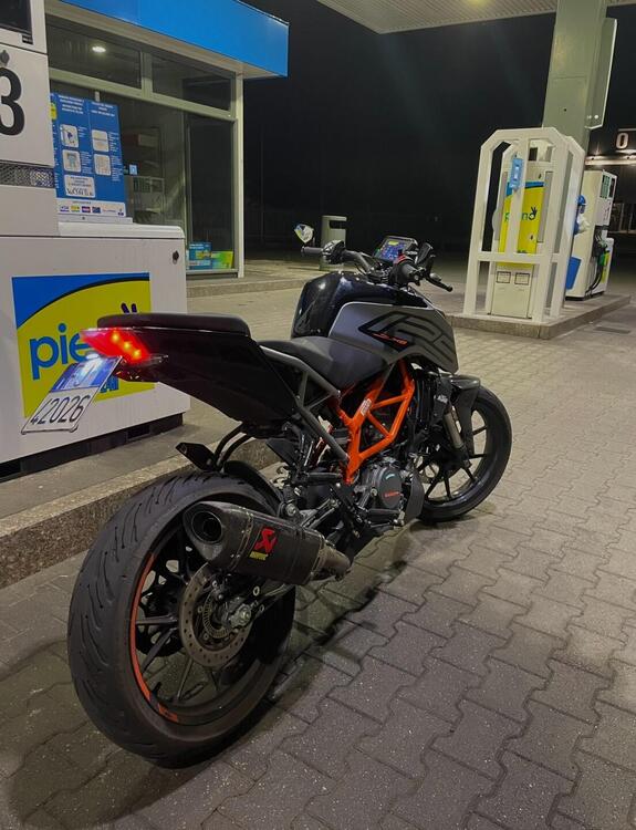 KTM 125 Duke (2021 - 23) (2)