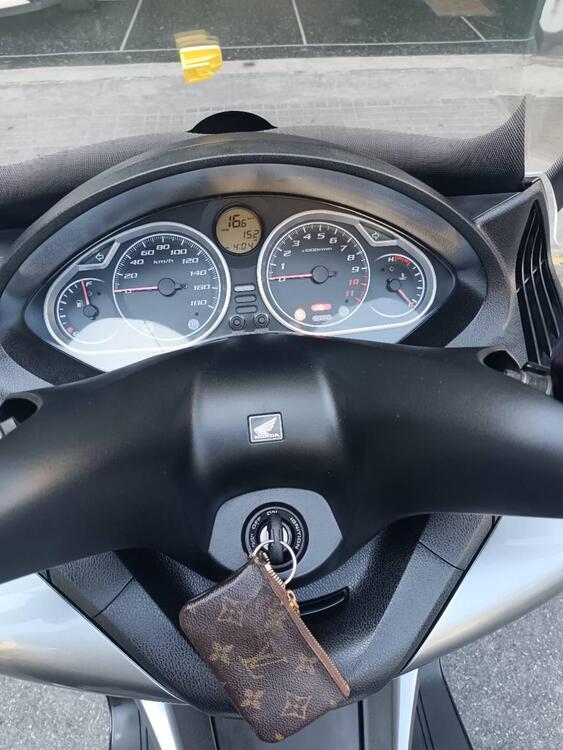 Honda Silver Wing 400 (2006 - 09) (4)