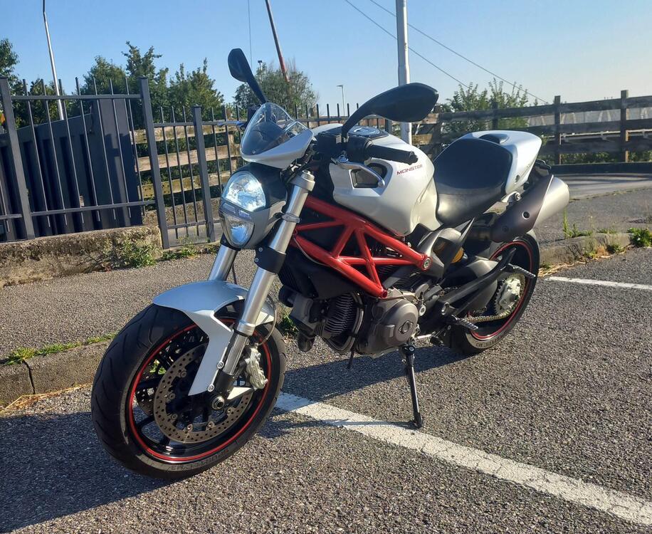 Ducati Monster 796 (2010 - 13) (4)
