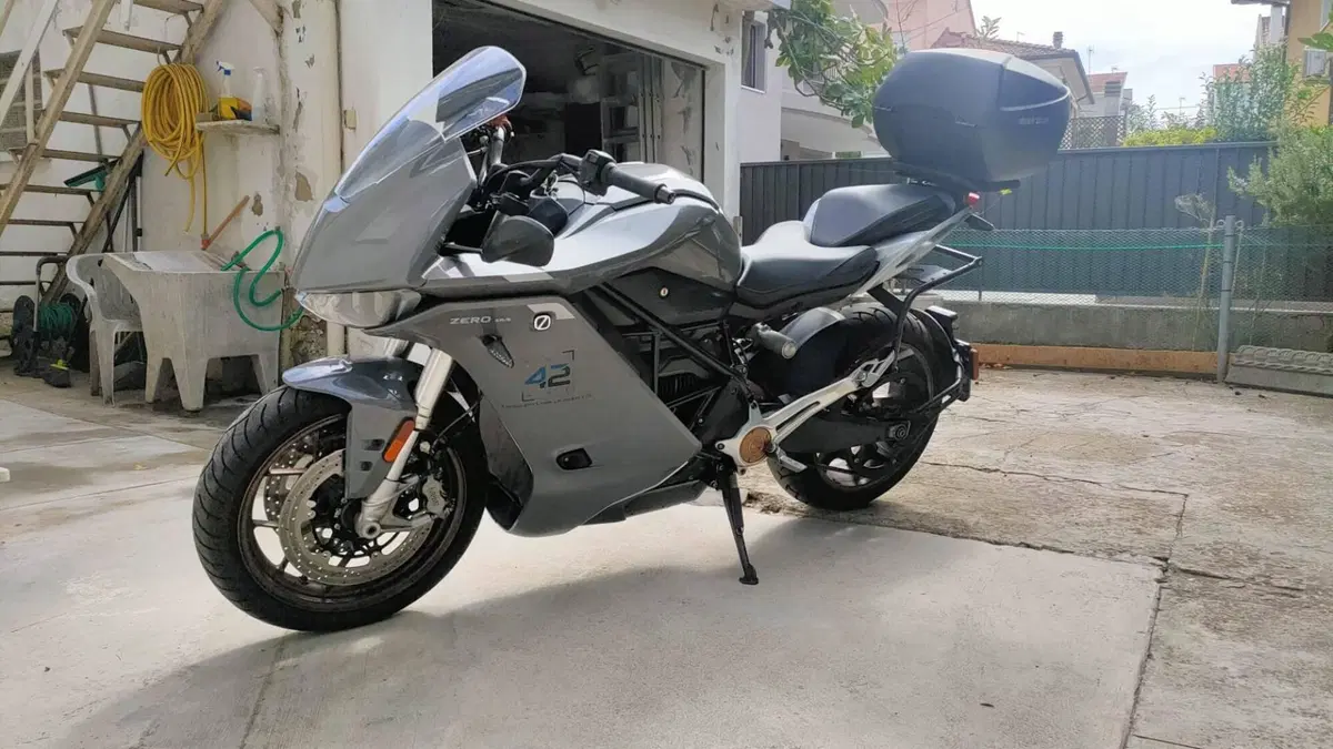 Zero SR-S (2020 - 25) (7)